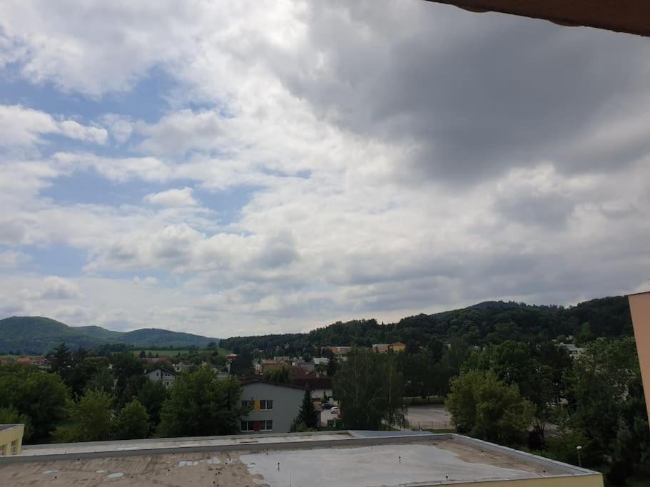 Mezonetovy Apartman V Centre Novej Dubnice Ilava 외부 사진
